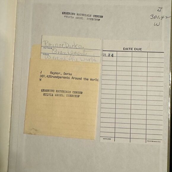 Vintage Grandparents Around the World by Dorka Raynor 1978 Photographs - Picture 9 of 11